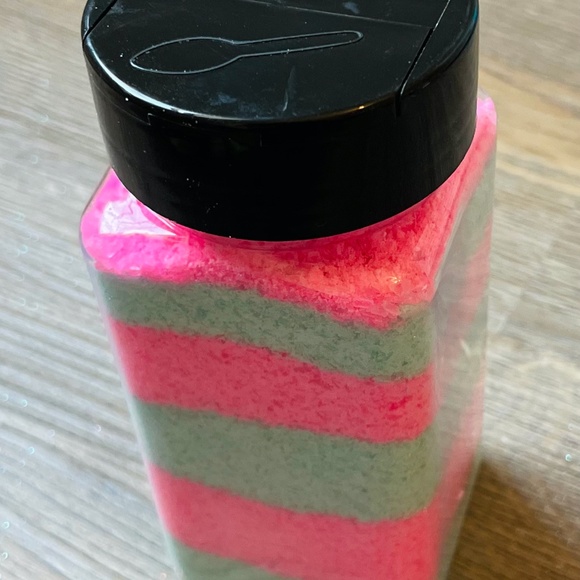 I Might Be A Mermaid Bubbling Bath Salts - Picture 5 of 5